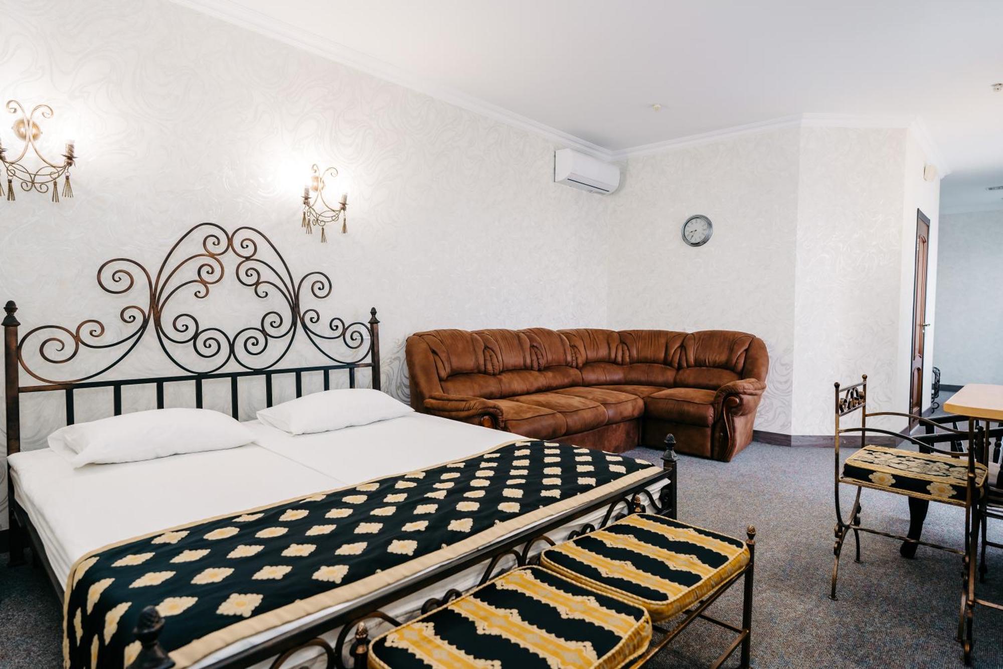 Spa-Hotel Dodo جيتومير المظهر الخارجي الصورة
